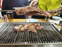 -欢乐牧人蒙古炭烤羊腿(四平路店)