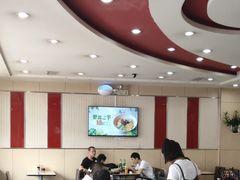 大堂-李先生牛肉面大王(营口大润发店)