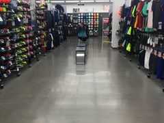 -迪卡侬(燕山店)