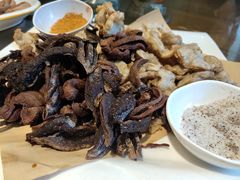 炸三样-大宝全猪馆(南京路店)