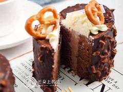 -云朵上的鱼(莘庄店)
