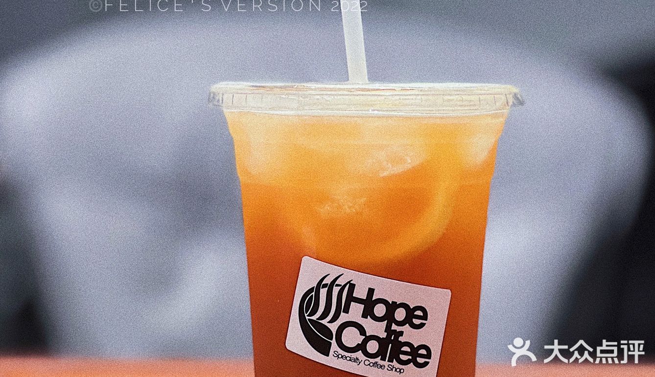 廣財大三學生開的早C晚A咖啡bar☕🍻