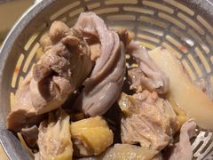 -尚尚仙·酸汤猪手·猪肚鸡火锅(华联万柳购物中心店)