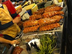 -席娜卡琳火车铁道夜市