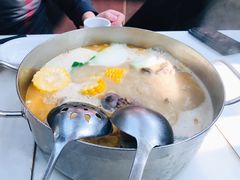 -肥仔文澳门猪骨煲(南京西路店)