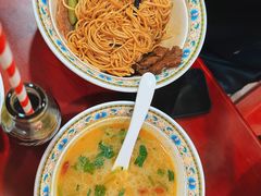 -金杨拉面王小吃面馆·牛三宝面·红烧牛肉粉