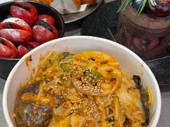 -W COLLECTIVE  DESSERT SHOP