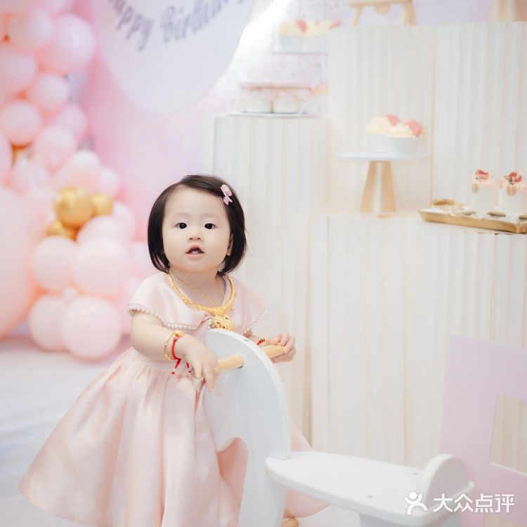 布置1000+     甜品800   超高性价比