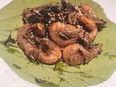 胡味油爆虾-桂满陇天书(南京德基旗舰店)