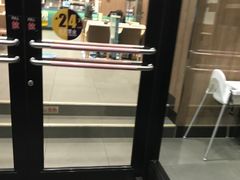 门面-魏家凉皮(新康隆店)