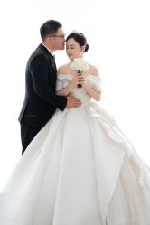 -雪中彩影婚纱摄影·微光艺术中心