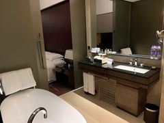 -广州天河希尔顿酒店