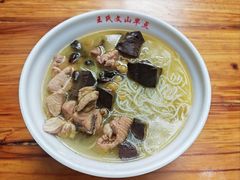 -文山荷鲜居(翠湖店)
