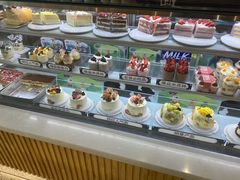 -焙丽拾光(麦凯乐直营店)