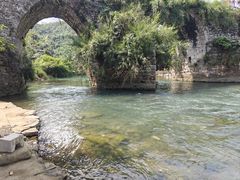 -高荡千年布依古寨旅游景区