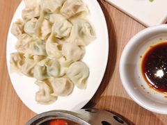 现制手工羊肉饺子-东北人粗粮饺子坊(南山店)