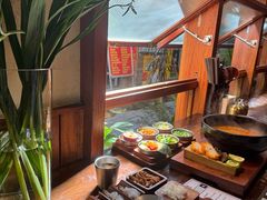 -银米·云南传统过桥米线(双廊黑金冠店)