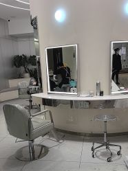 -PE SALON