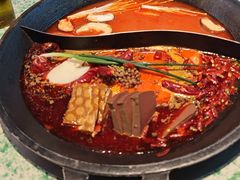 -肖婷姐大铁锅重庆火锅(南湖店)