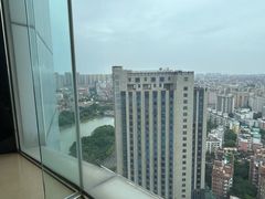 -荣誉国际酒店-云顶旋转餐厅