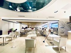 用餐区-南航明珠v2头等舱公务舱休息室