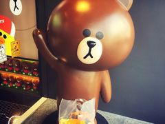 -LINE FRIENDS Garosu-gil Flagship Store