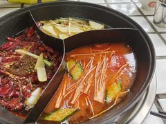 -贰回巷火锅馆(钟楼店)