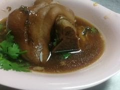-Kha Mu Charoensang(Silom)