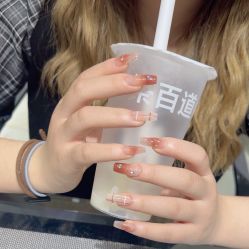 -艾珂·美甲美睫