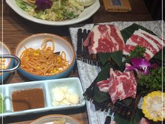 -明洞阿姨·韩式酱蟹烤肉·创意料理(三元桥店)