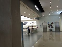 -华为授权体验店(中山公园来福士)
