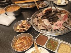 -炽城·烤肉名家(鸿达中央广场店)