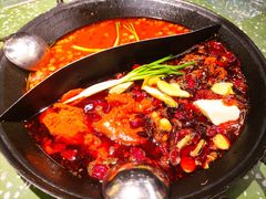 -五里关火锅(上海鑫耀·光环Live店)
