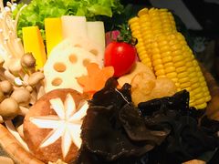 -湊湊火锅·茶憩(新中关购物中心店)