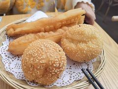 -弄堂咪道-饭香·面香·馄饨香(汇锦广场店)