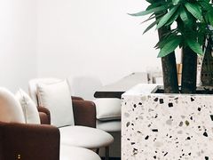 -Line 咖啡(石厦花园店)