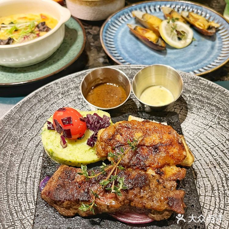 聚餐约会好去处，雨花西餐厅吃牛扒副食任选