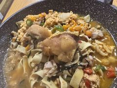 -呷佬·长沙手工米粉(金沙江路店)