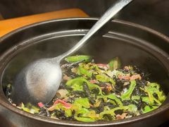 螺丝椒干菌拌饭-一坐一忘云南菜(北京skp店)