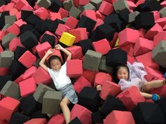 -嘿哟动霸CHUA·新潮玩运动娱乐中心·蹦床滑冰团建乐园