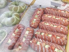 -顶东面包花园·生日蛋糕(世博店)