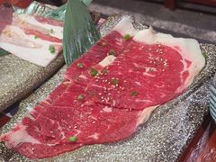 -喜牛烧肉酒场·黑金店(威高广场店)