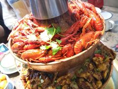-沪小二炭火蛙锅(淮海中路美食不夜城店)
