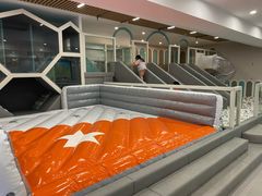 -碧中海汤泉汗蒸酒店