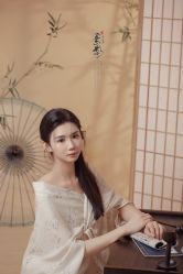 -onlygirl摄影美学馆高端定制(江滩店)