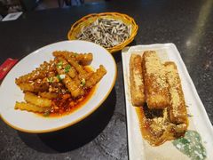 -俏巴妹烤鱼香锅(奥体店)