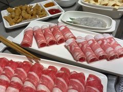 -海底捞火锅(曹安公路店)
