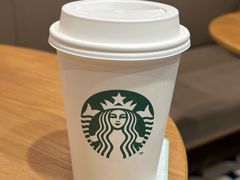 -星巴克(上海虹桥新天地二店)