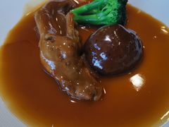 活扣鲍鱼拼鹅掌煨米饭-名鲜·粤宴(黄浦滨江路店)