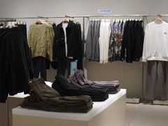 -URBAN REVIVO(欢乐海岸购物中心店)